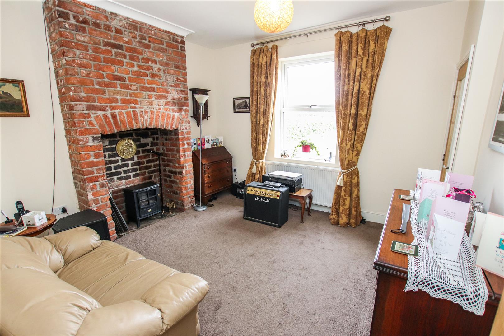 SITTING ROOM